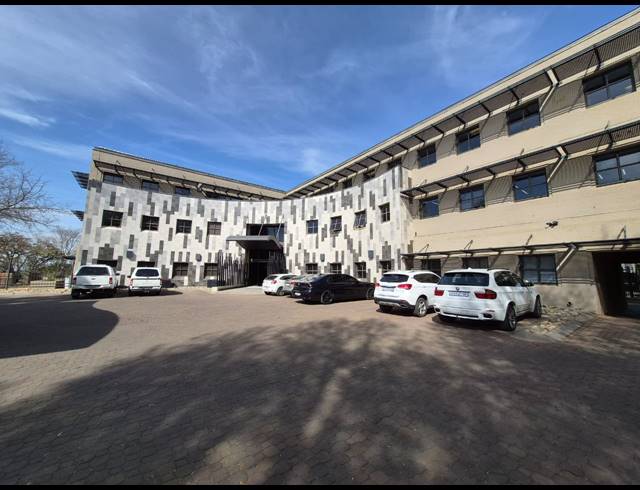 194M² OFFICE TO LET IN ILLOVO